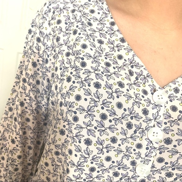 LOFT•long sleeve floral blouse - Picture 4 of 7